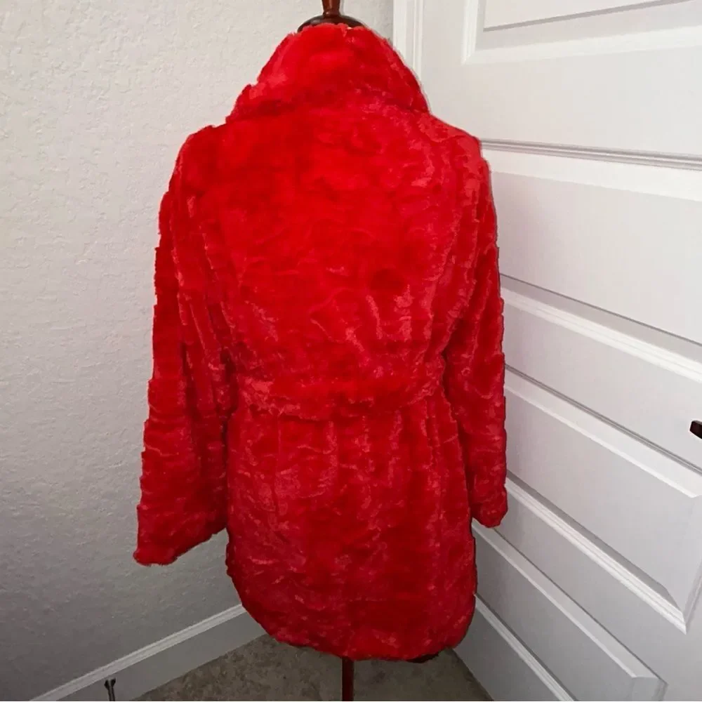 New, PINK Victoria’s Secret Jacquard Fuzzy Soft Short Robe